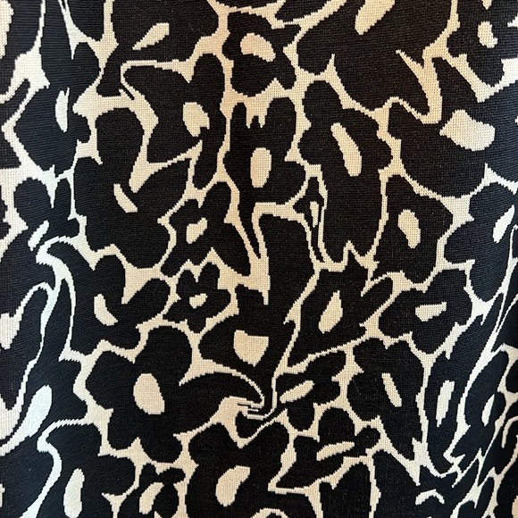 Zara Midi Black/Taupe Floral Dress - Picture 2 of 4